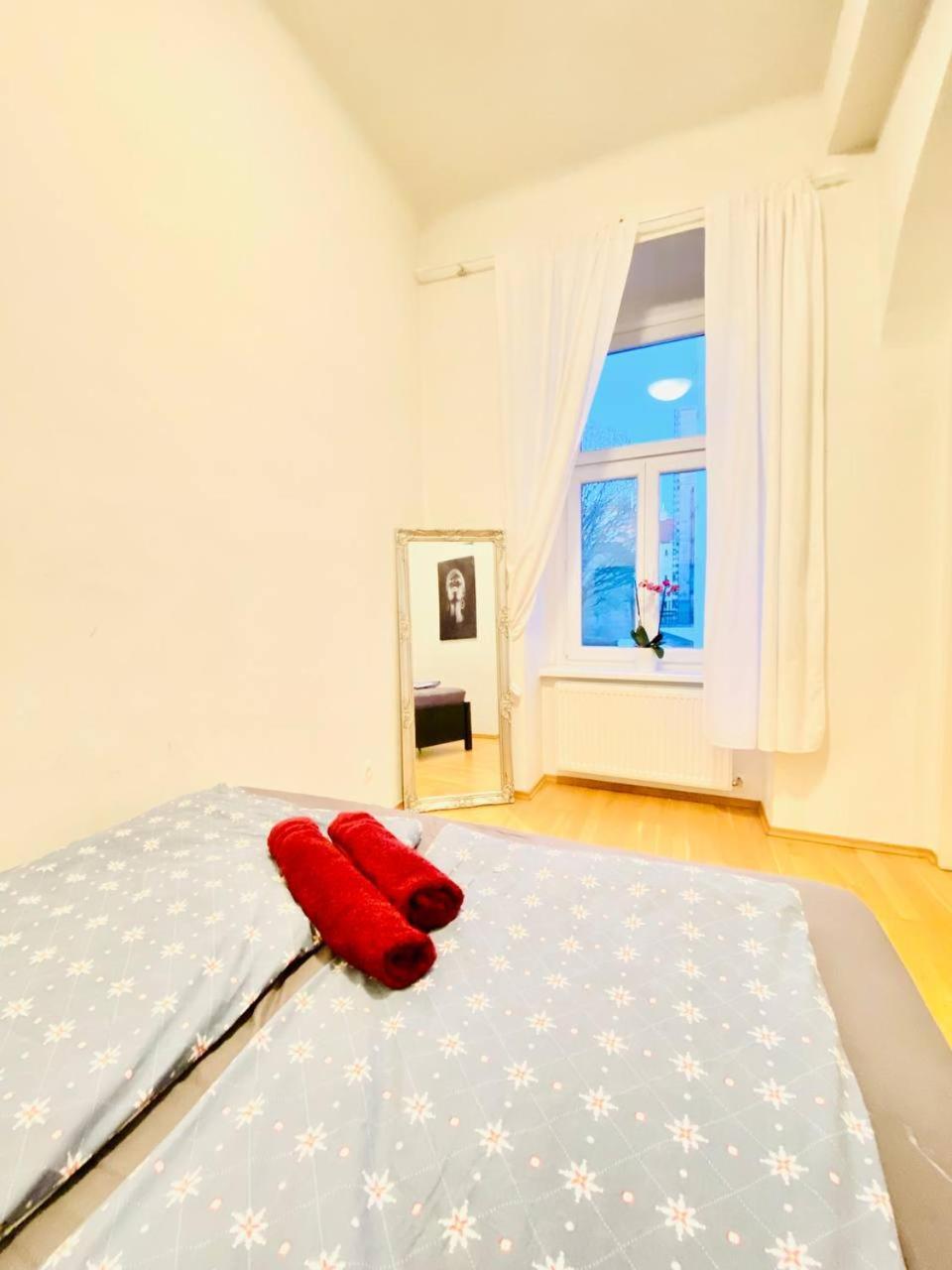 Family Apartment Th8 8 Wien Eksteriør bilde