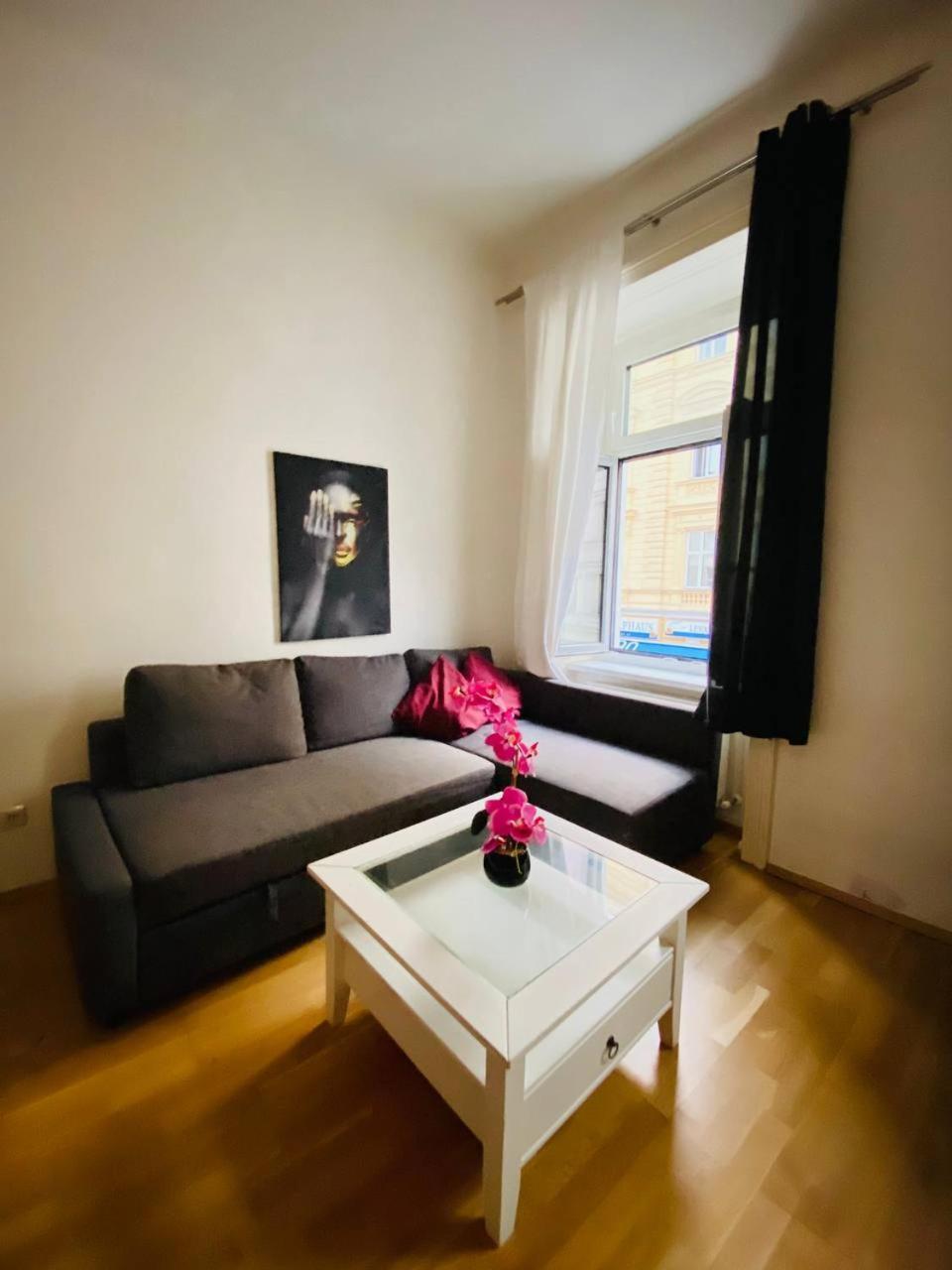 Family Apartment Th8 8 Wien Eksteriør bilde