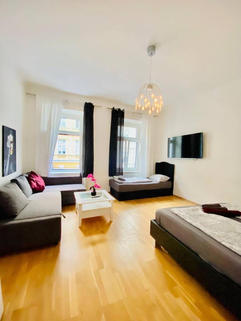 Family Apartment Th8 8 Wien Eksteriør bilde